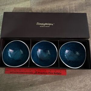 NIB Simplydesignz set of 3 bowls